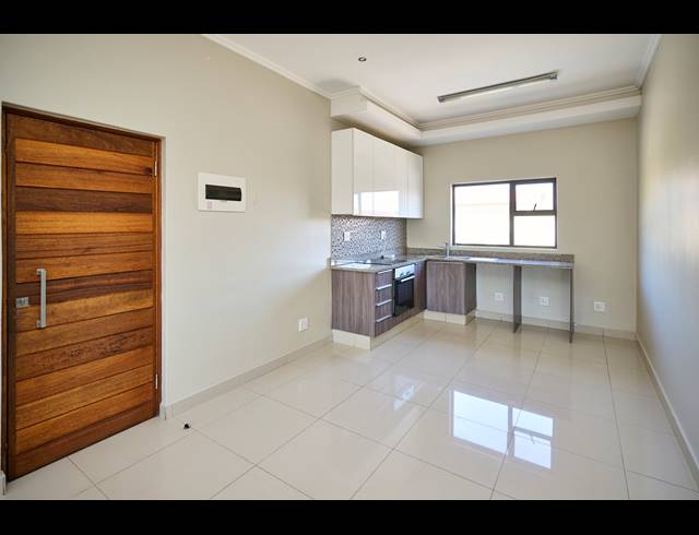 2 BEDROOM APARTMENT TO LET IN UMHLANGA RIDGE